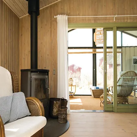 Three-bedroom Holiday In Blokhus