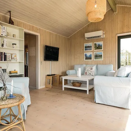 Three-bedroom Holiday In *
