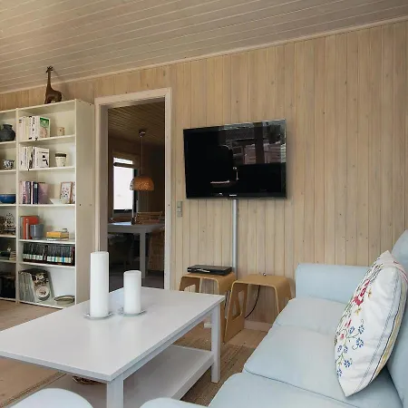 Three-bedroom Holiday In * Blokhus
