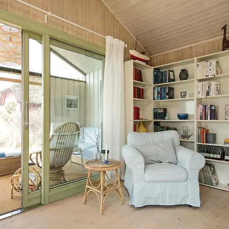 Three-bedroom Holiday In Prázdninový dům