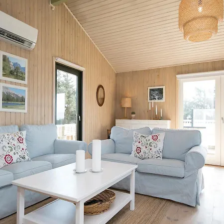 Three-bedroom Holiday In Prázdninový dům Blokhus