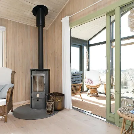 Three-bedroom Holiday In Prázdninový dům Blokhus